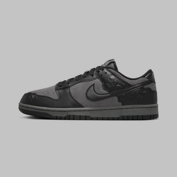 Nike Dunk Low Black Roses Blk Wm