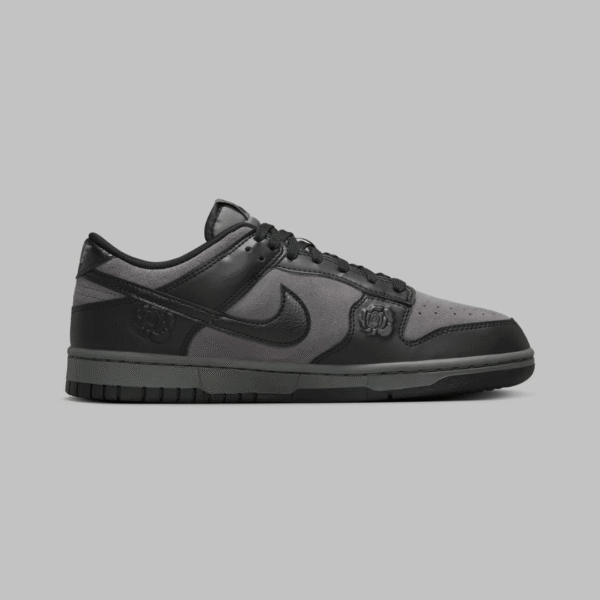 Nike Dunk Low Black Roses Blk Wm
