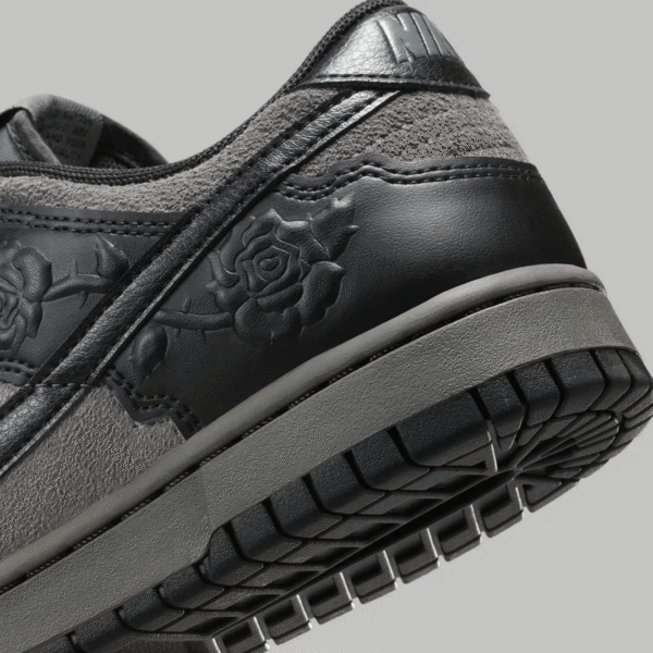 Nike Dunk Low Black Roses Blk Wm