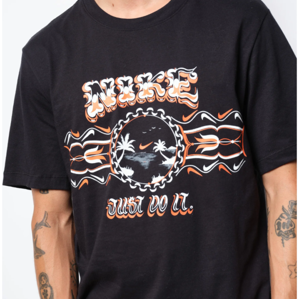 NIKE070926125 Nike Tshirt Sportswear Blk Mn