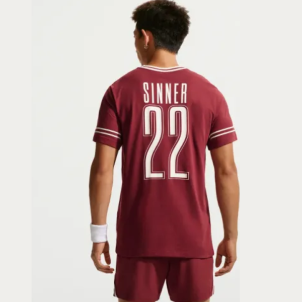 NIKE12092665 Nike Tshirt Jannik Sinner Red Mn