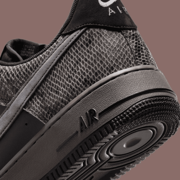 Nike Air Force Low Off Noir Snakeskin Mn