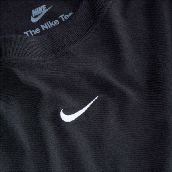 NIKE2702202653 Nike Tshirt Sportswear Chill Blk Mn