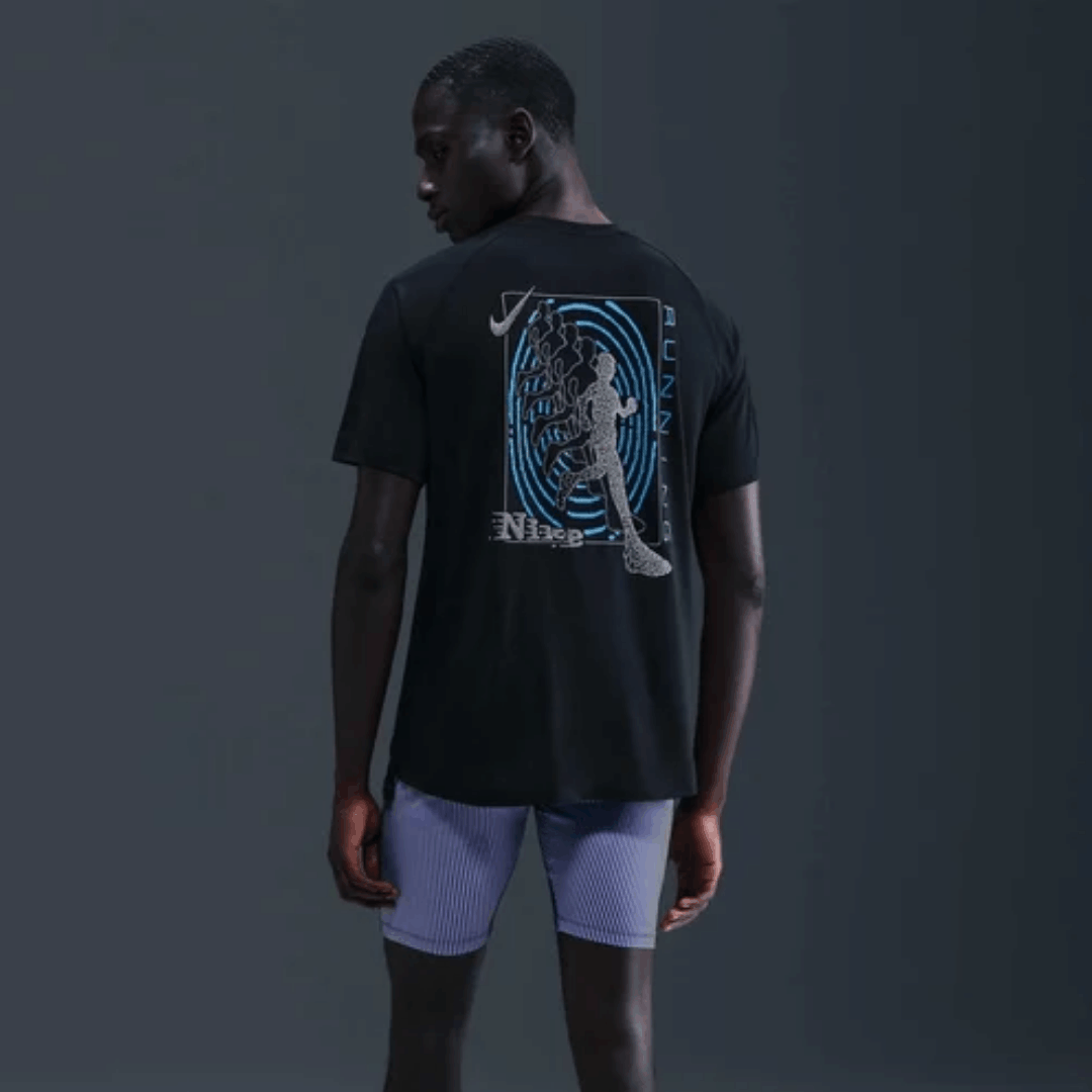 Nike Tshirt Bassic Blk Mn - thumbnail 2